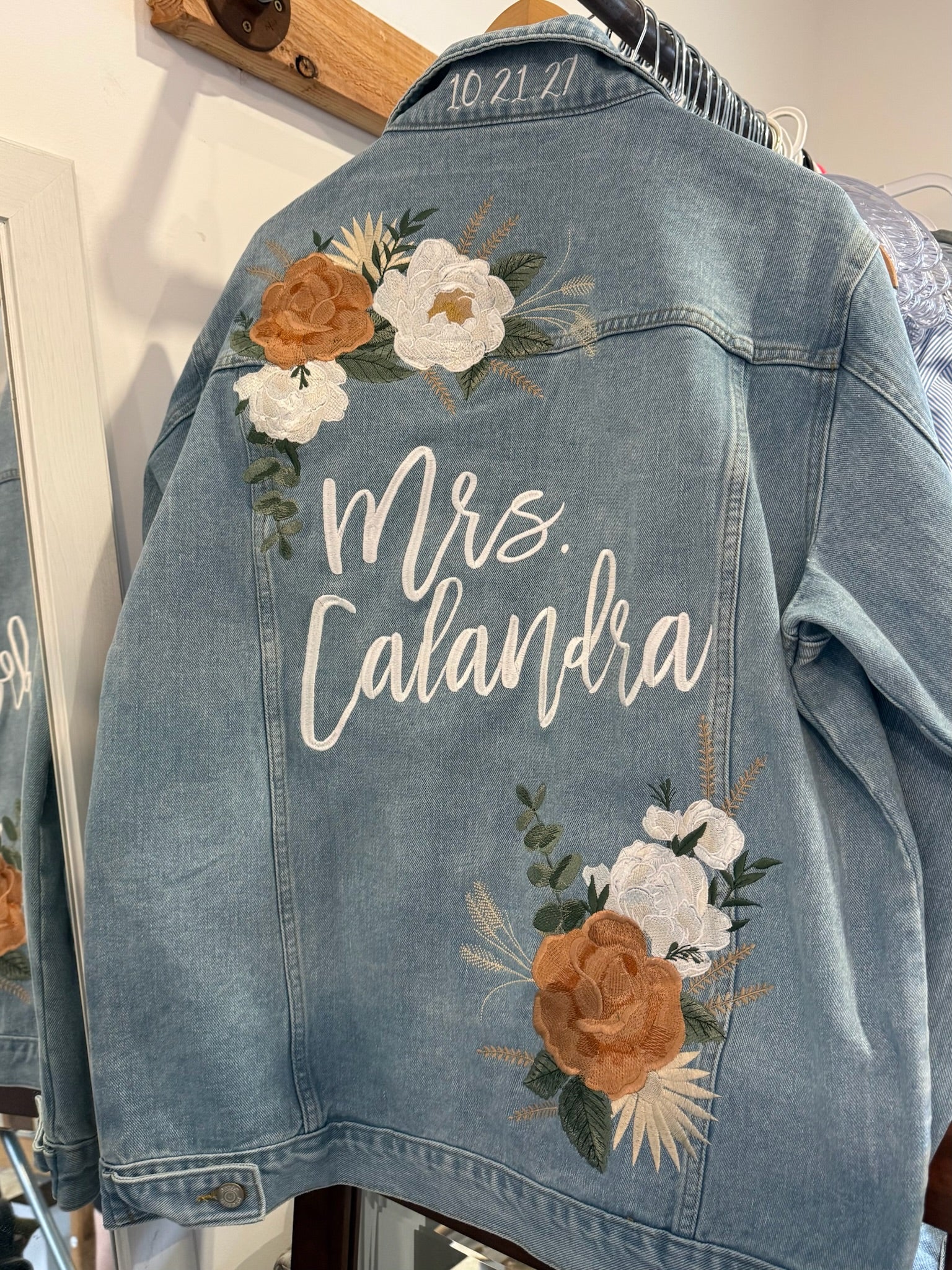 Personalized Vintage Bohemian Embroidered Women's Relaxed Fit Denim Jacket