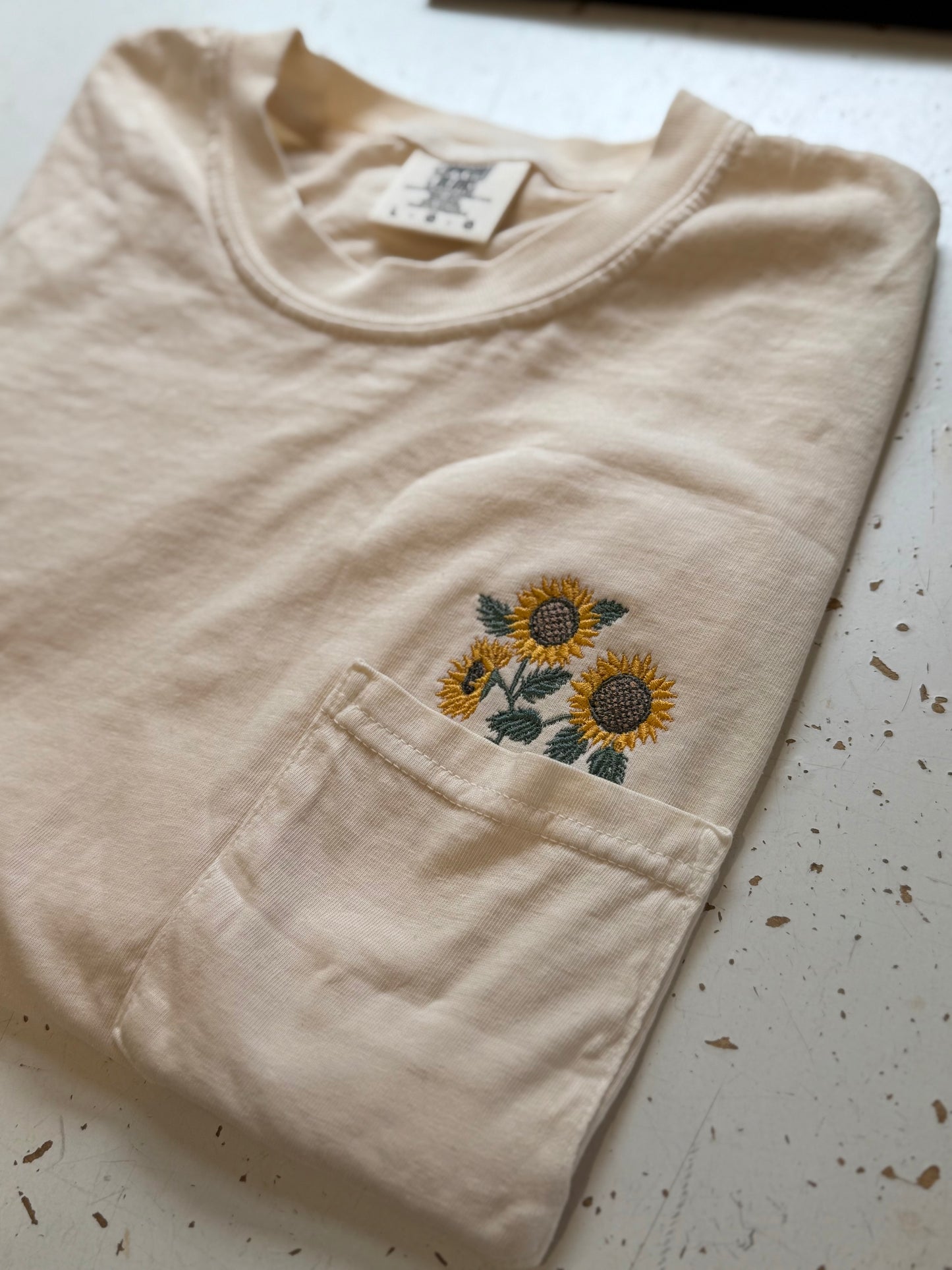 Floral pocket tee