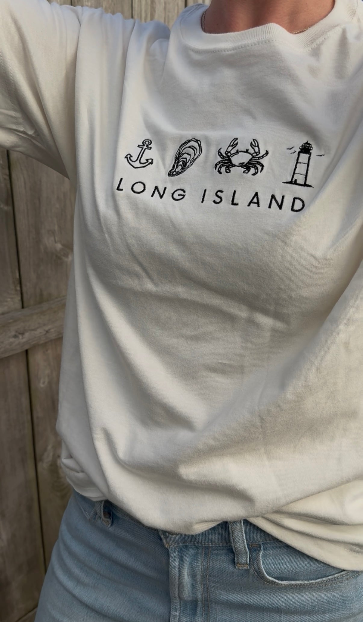 LONG ISLAND Unisex Tee