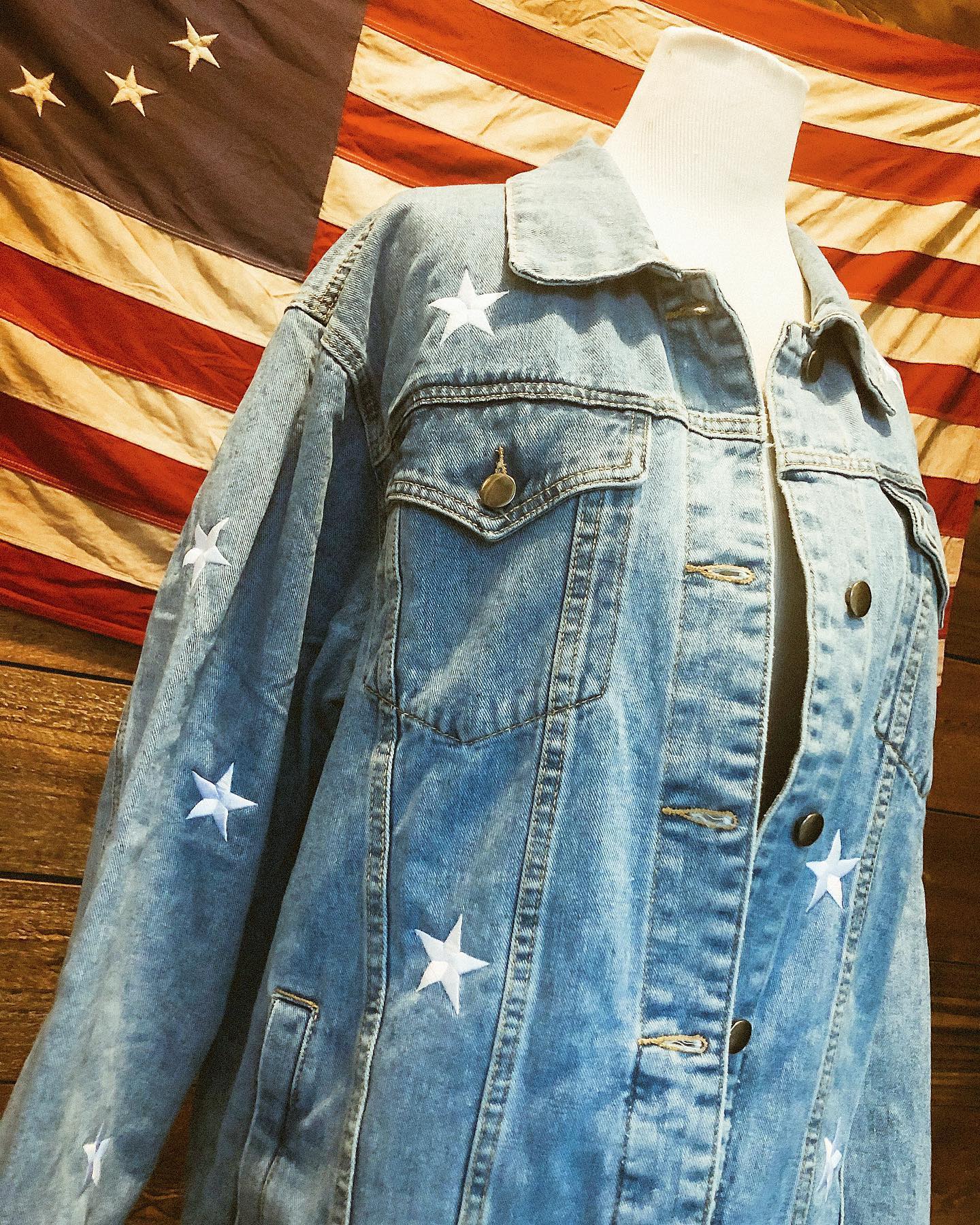 Women's Relaxed Fit Star Denim Jacket