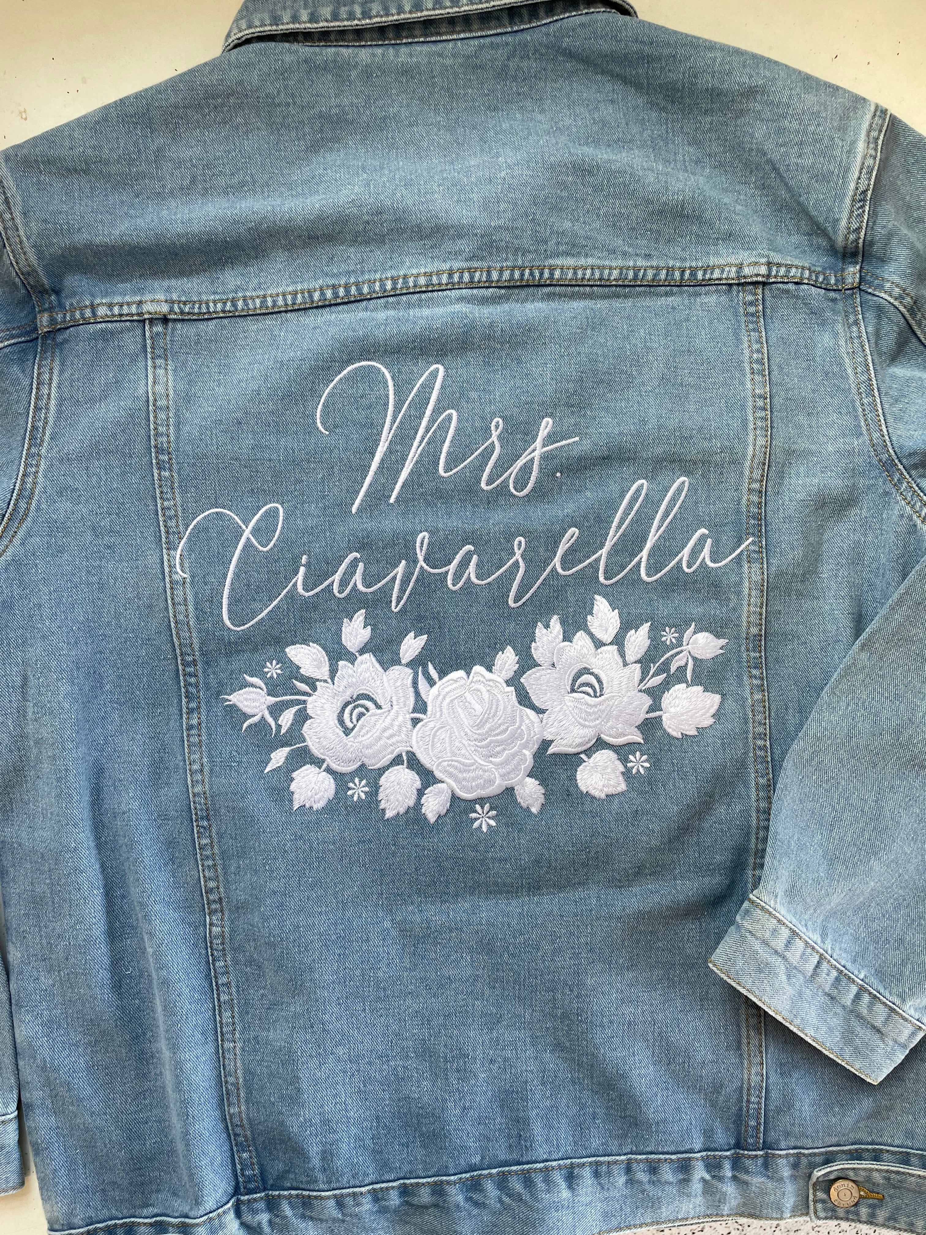 Custom White Floral Wreath Women's Relaxed Fit Denim Jacket