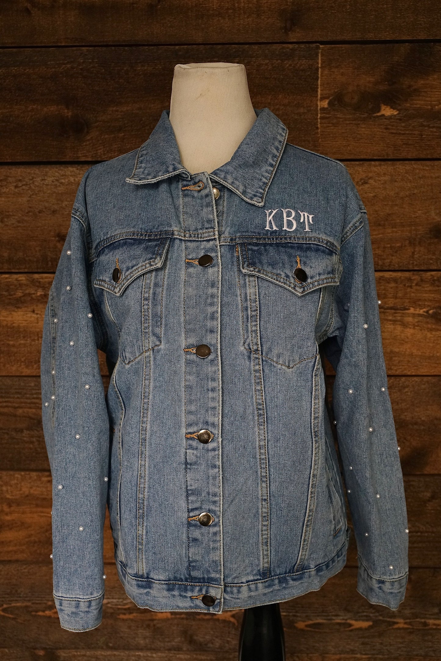Custom Pearl Sleeve Women's Relaxed Fit Denim Jacket